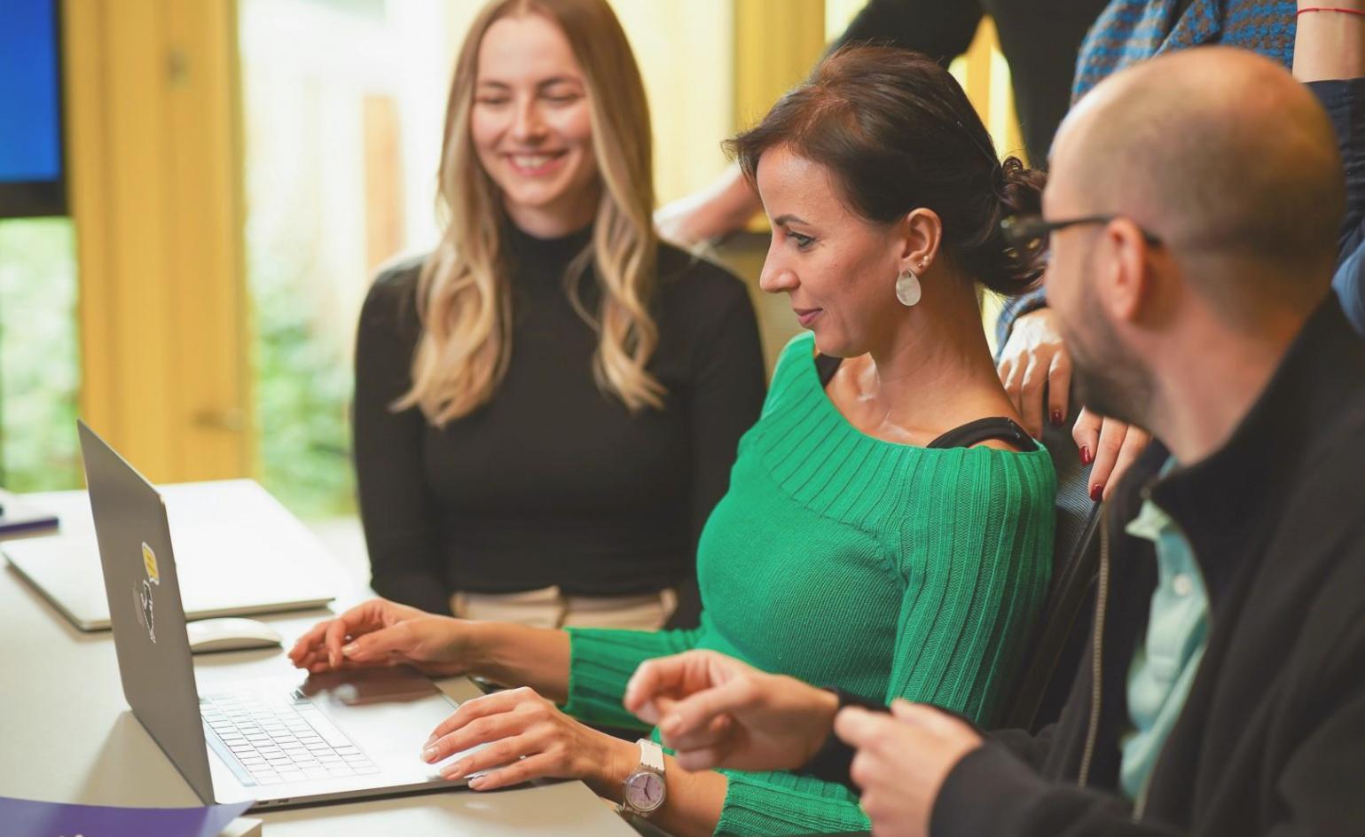 Análisis de ciberseguridad y detección de amenazas digitales